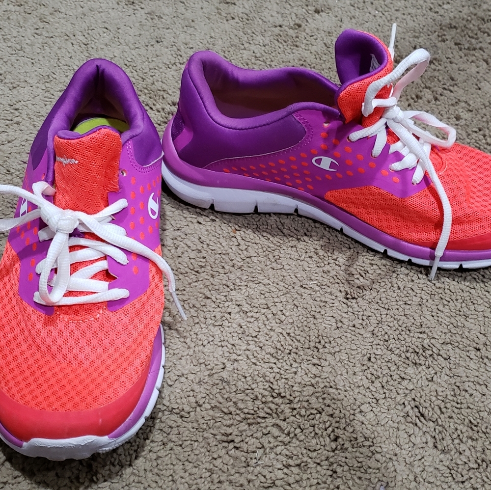 Shoes - Picture 4 of 4